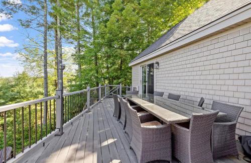 Lakeside Luxury Retreat with Winnipesaukee Views - Foto 4