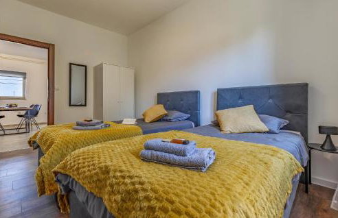 Lovely Apartment In Peruski - Foto 18