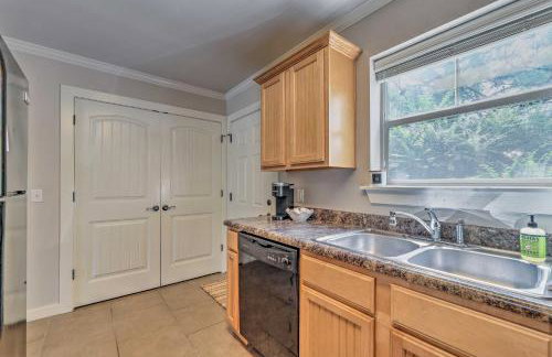 Charming Springdale Townhome about 5 Mi to Dtwn! - Foto 9