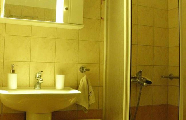 Cozy and Modern Apartment Centrally Located - Foto 17