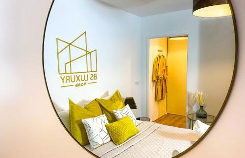 The Golden House * Parking * Garden - Foto 11