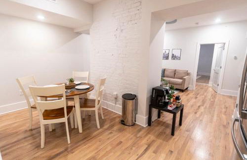 Spacious 2 bed 2 bath Downtown OTR condo minutes walk to the Reds Bengals stadium & more! - Foto 8