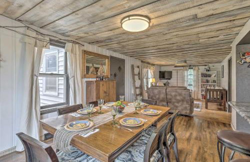 Eclectic Ladysmith Hideaway Hike and Hunt! - Foto 8