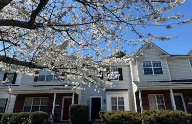 Modern Entire 2-Bedroom House for 6 Guests at University City - Foto 26