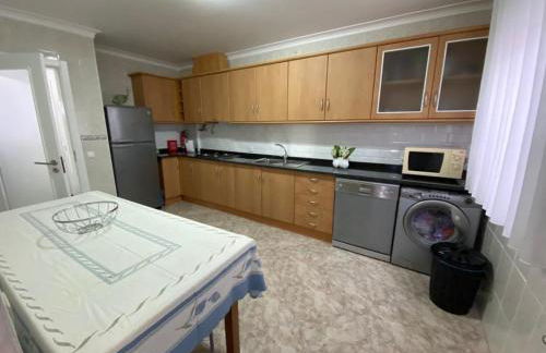 Gina House - Photo 27