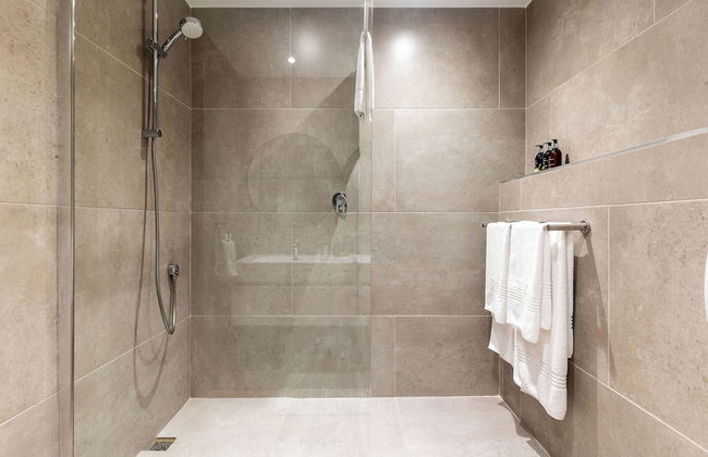 Bay Reflections - Luxury Serviced Apartments - Foto 53