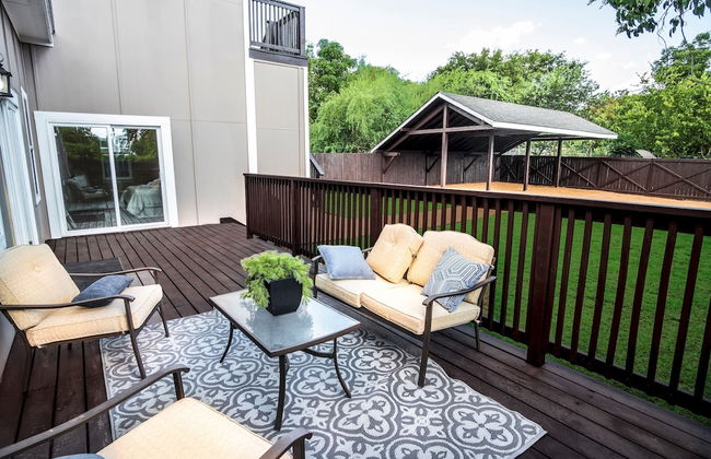 Beautiful Guest House on New Built Home Near Downtown - Photo 6