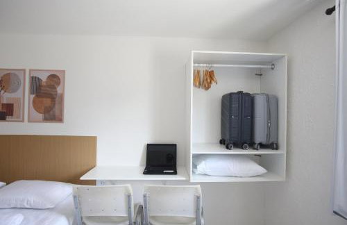 Mini Studio funcional mobiliado com cozinha e WC privativo - Foto 21