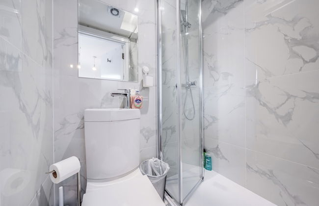 Camberwell High Spec 6-Studio Unit Block - Photo 44