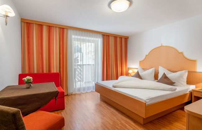 2 bedroom Apartment in Mayrhofen with garden - Photo 9