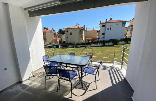 F R Apartment - Foto 24