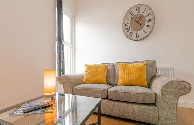 Platform Fishing Quarter Apartments - Foto 7