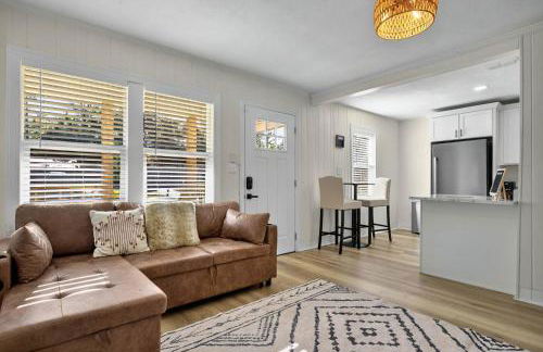 It's A Vibe- less than 10mins Capital,Hospitals,FAMU,&FSU - Foto 1