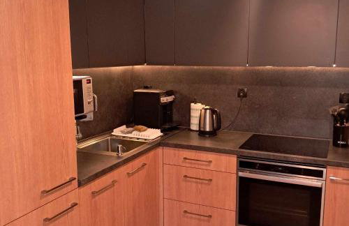 Apartament Julia 1-3 os Starowapiennikowa 42a z balkonem, klimatyzacją i miejscem parkingowym - Photo 24