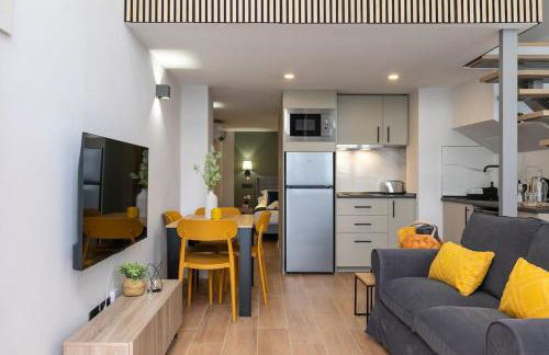 Nice new duplex in front of Palacio VistaAlegre - Photo 7