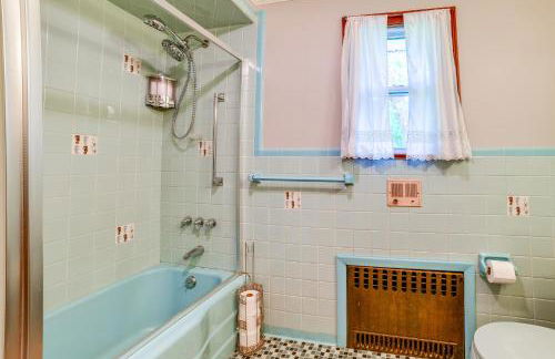 Serene Home with On-Site Brook in Callicoon Center - Foto 16