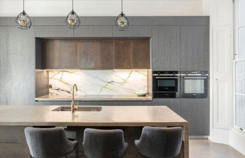 3 Bedroom, 3 bathroom large flat with sea views! - Foto 14