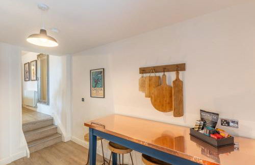 Luxury Chapel Apartment within City Walls - Photo 6