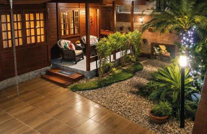 Casa com Piscina e Jardim, Próxima da Praia Brava - Foto 17