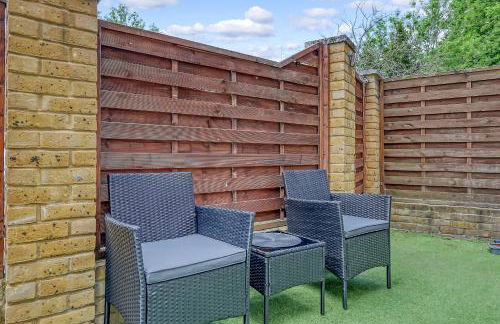 Dove House Wanstead - Stunning 4 Bedroom, 3 Bathroom House with Private Hottub & Gym - Escape London, in Lonon - Foto 54