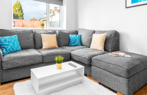 Two Bed Apartment - Two Parking Spaces - Stourbridge 1cSt - Foto 2