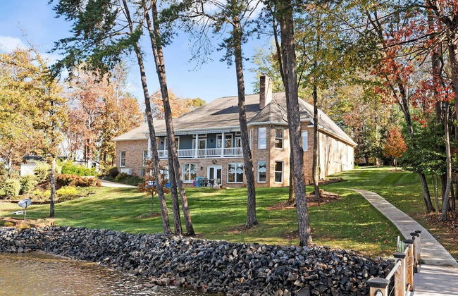 Sunset Pointe by Avantstay Waterfront, Beach, Fire Pit Sleeps 14 5bdr 4BA - Foto 19