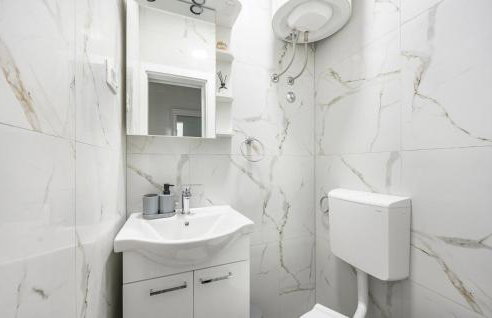 Beautiful Apartment In Sibenik - Foto 28