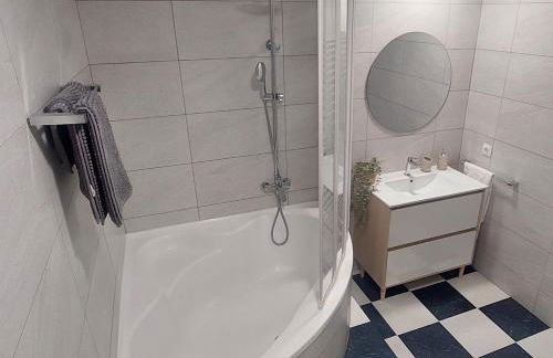 Alcañiz Flats Center - Photo 9