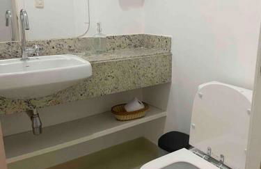 Apartamento amplo e acesso à praia - Foto 17