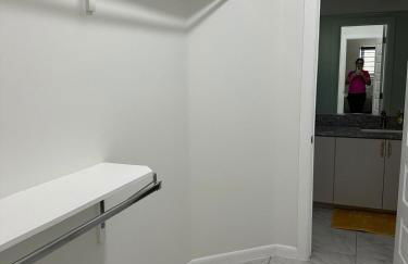 Carroll Estates 3 Bedroom Apartment Retreat - Foto 4