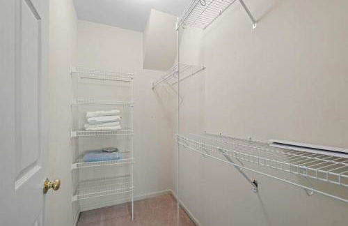 Tranquil NH Lakehouse Escape - Foto 49