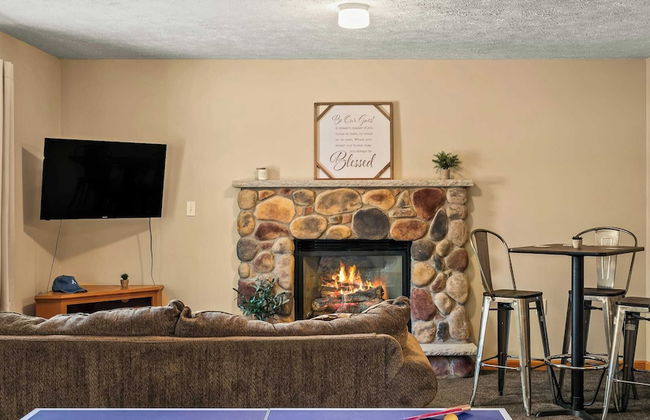 The Nest at Brier Crest by Avantstay Game Room, Expansive Deck & Fire Pit - Photo 28