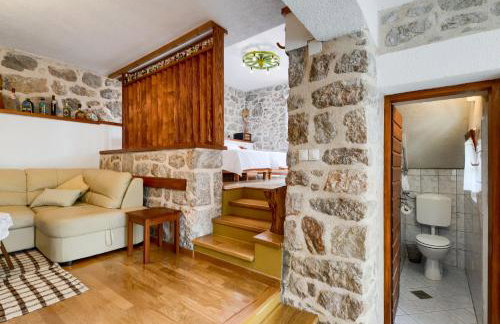 Traditional Stone House Adrian - Photo 62