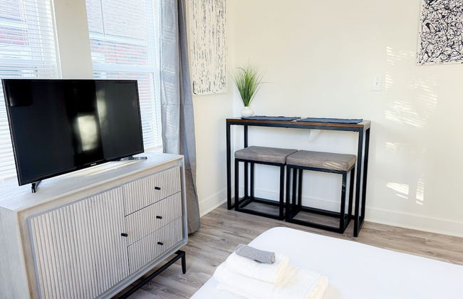 Renovated 2BR Near Paseo With Wifi Smart TV 31B - Photo 28