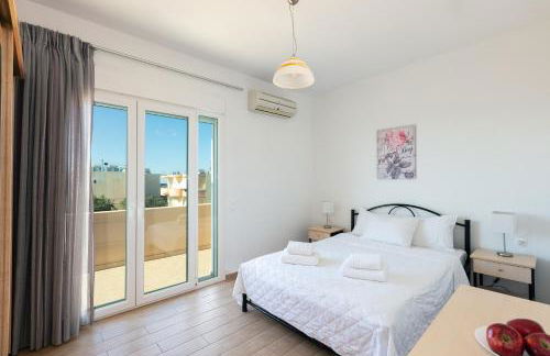 7 bedroom villa with pool, 700m from the beach! - Foto 17