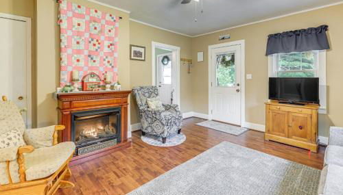 Grandmas Farm House on 125 Acres with Fire Pit! - Foto 4