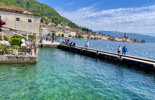 Altrove, lontano quanto basta - Foto 23