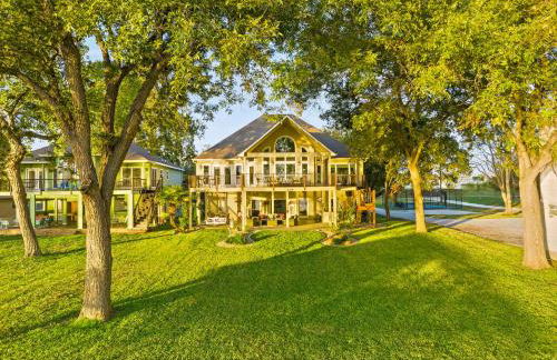 New Listing - Promo Price Waterfront Huge Yard - Foto 5