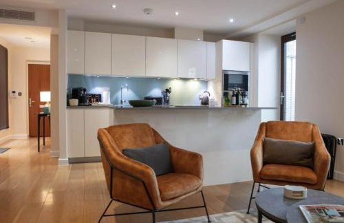 Westminster 1 bed apt with terrace and Air-Con - Photo 9