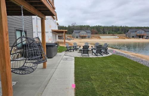 Sunset Serenity 5 Bedroom, Private Lake, Hot Tub - Foto 50