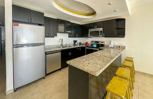 2BR Sunset Escape for Families - Foto 14