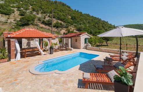 1 Bedroom Stunning Home In Postira - Photo 1