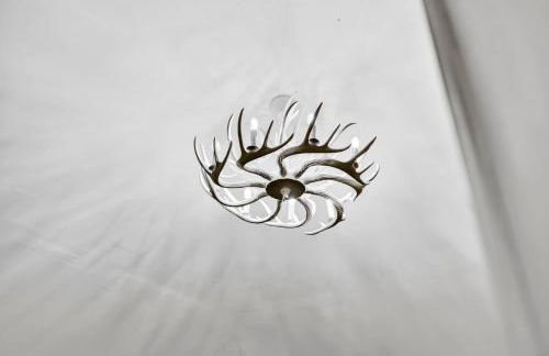 Two Cabins Retreat in Woods Resort - Dog-Friendly - Foto 51