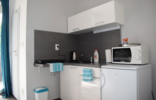 Apartment in the center with a balcony - Photo 6