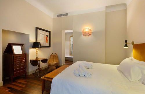 Elegant historic residence on a tree-lined avenue near Cadorna Station - Photo 31