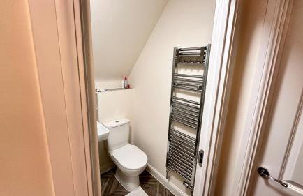 4 Bed Room Service Accommodation - 2 Parkings - Fibre Wi-Fi - Workstation - Foto 20