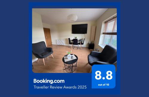 Misk Homes #2 Near Heathrow Airport, shops & Brunel University - Free Parking - Photo 11