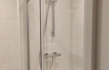 2 bedroom en-suite apartment in Basildon, Essex (Enjoy the simple things in life) - Foto 10