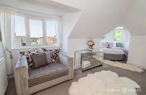 Park Views by Grandeur Property - Photo 26