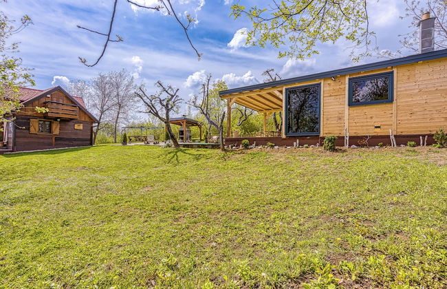 Rural House With Wellness - Photo 40